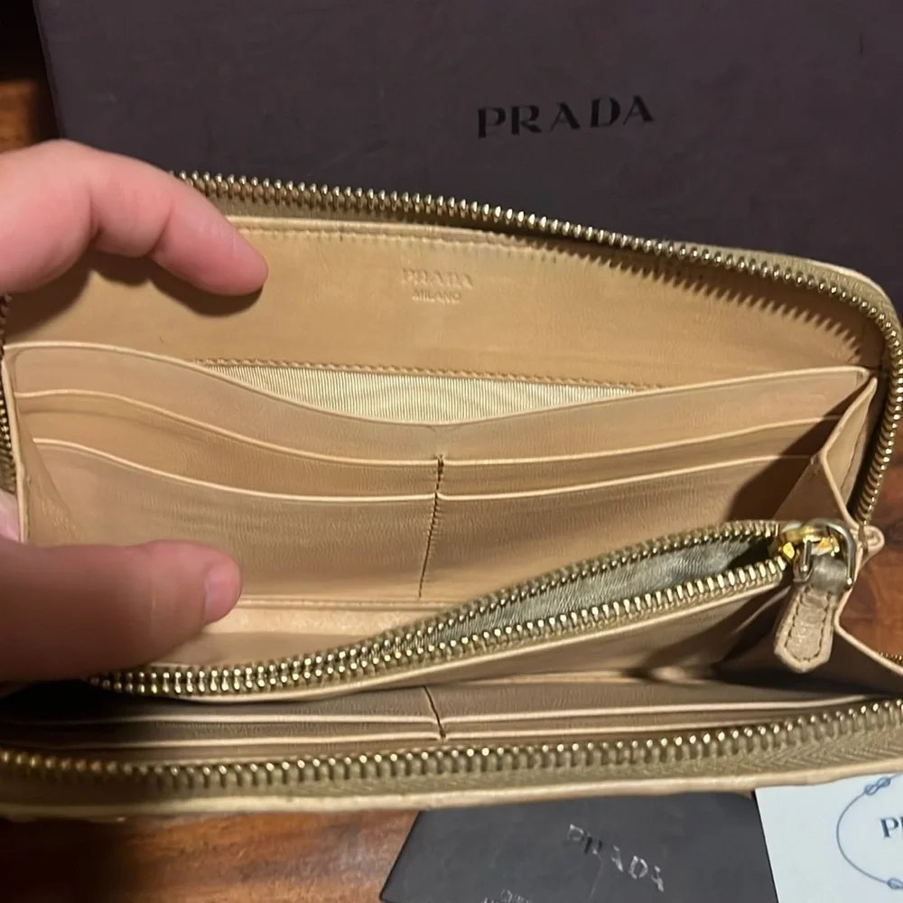 Prada authentic wallet